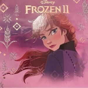 Eyeshadow Palette and Lip Set - Multicolor